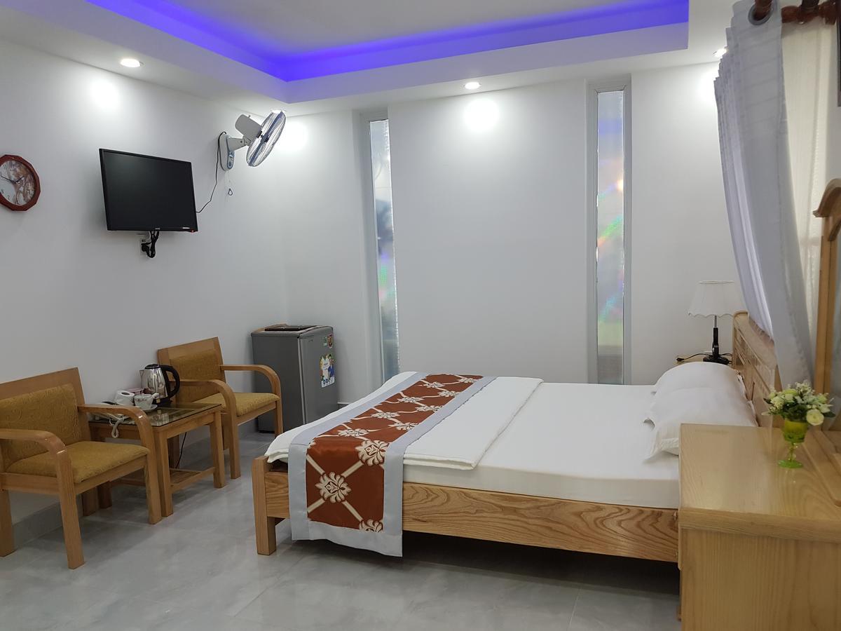 Kieu Lan Hotel Chau Doc Exterior photo